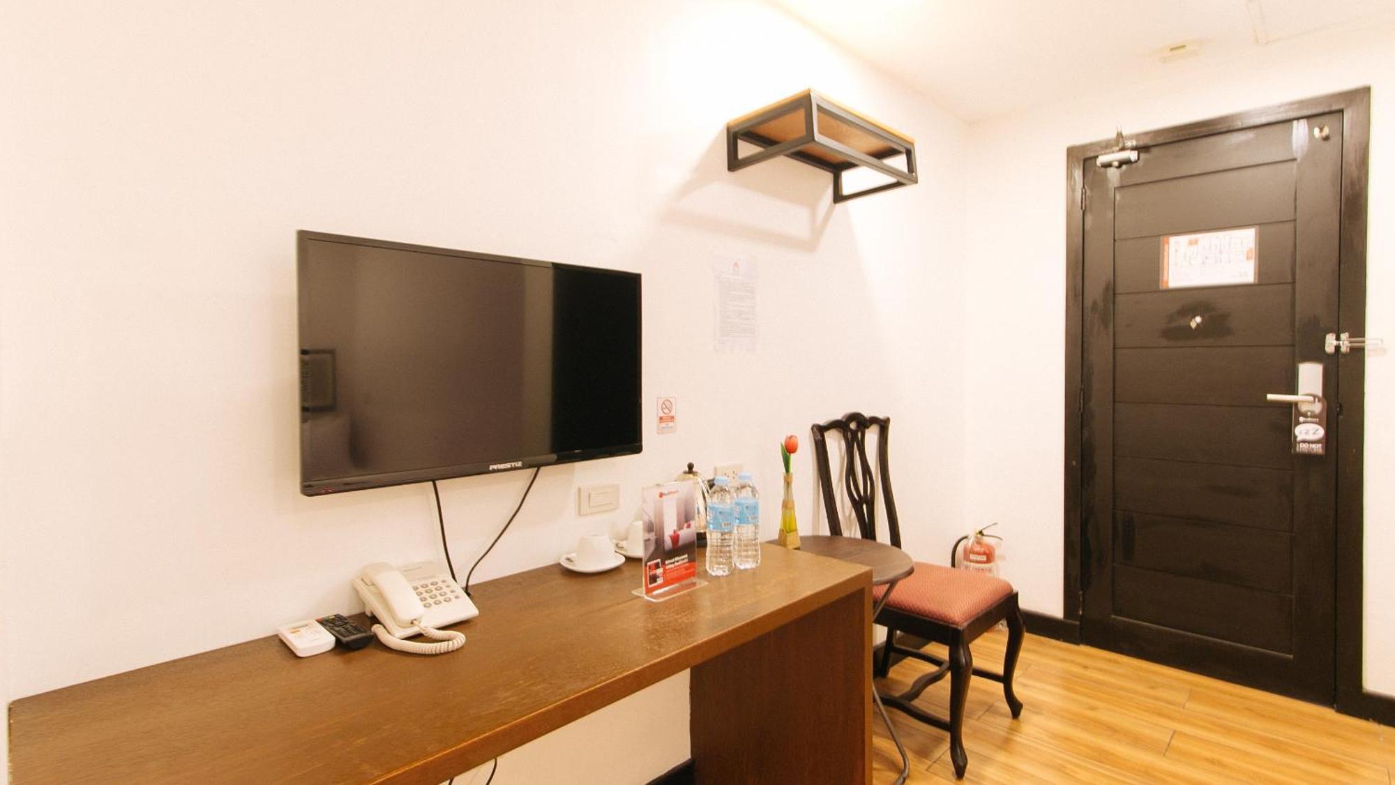 RedDoorz Plus near Bamboo Organ Las Piñas Exterior foto