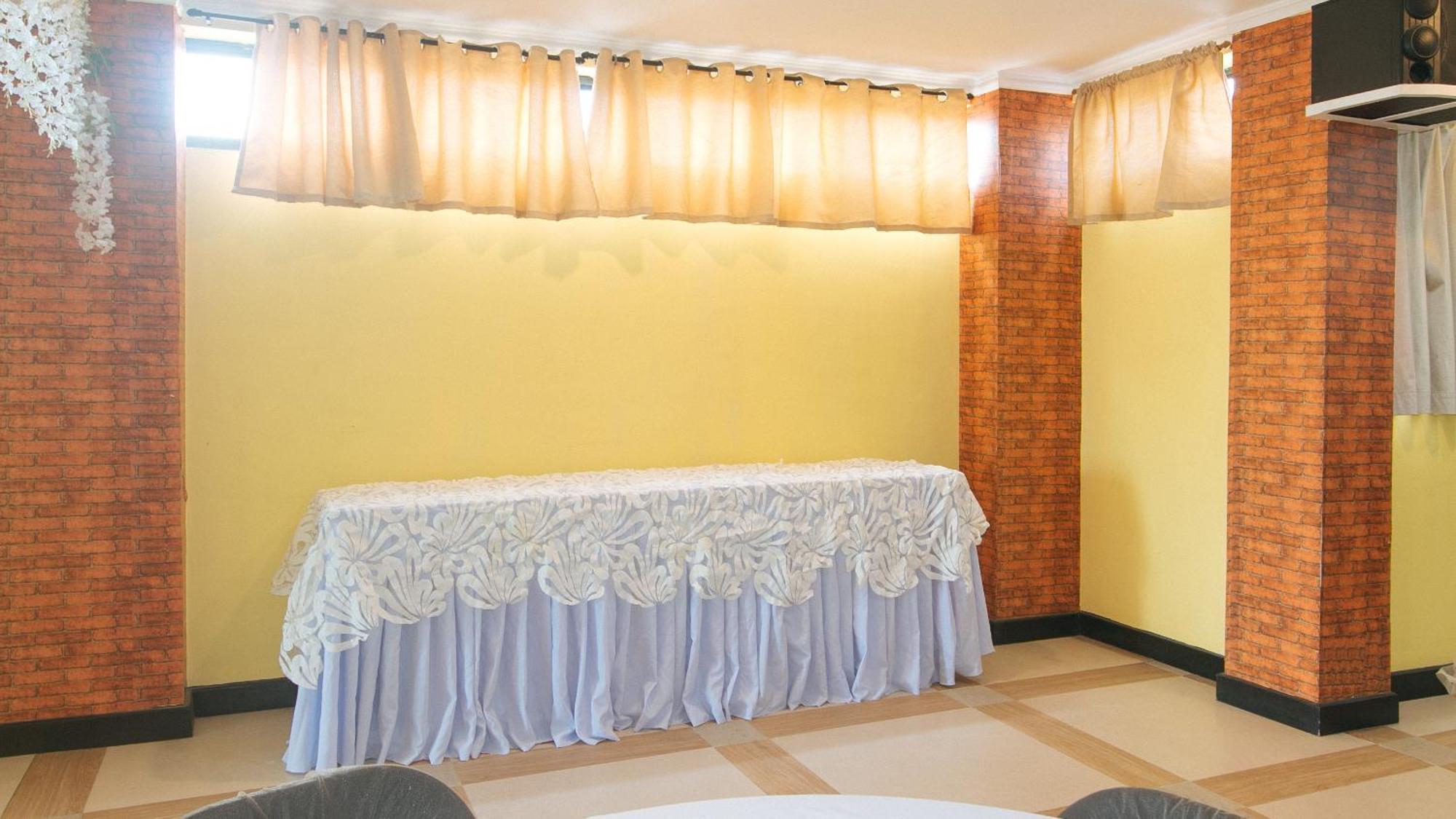 RedDoorz Plus near Bamboo Organ Las Piñas Exterior foto