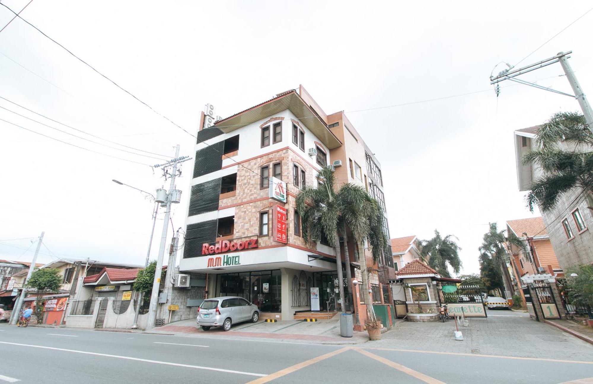 RedDoorz Plus near Bamboo Organ Las Piñas Exterior foto